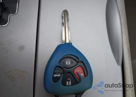 2011 Toyota Camry Le from USA, damaged, VIN 4T1BF3EK4BU747157